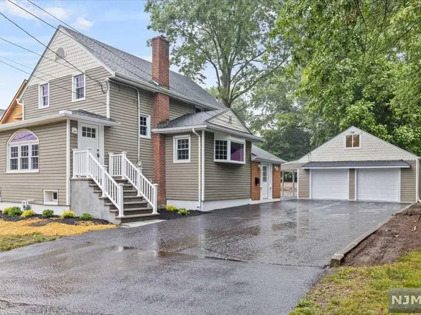 403 High St, Norwood, NJ 07648