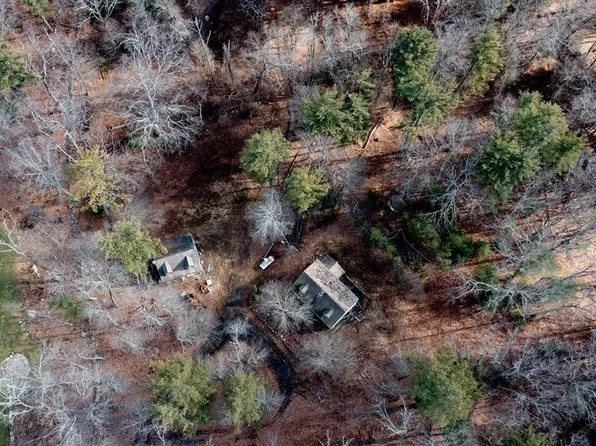 9 Elm St, Medway, MA 02053