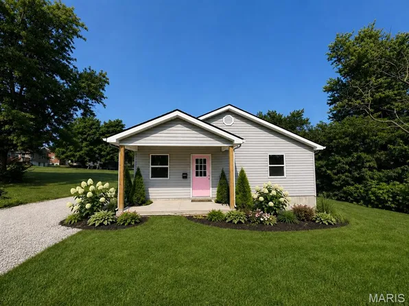 969 Virginia Mines Rd, Saint Clair, MO 63077