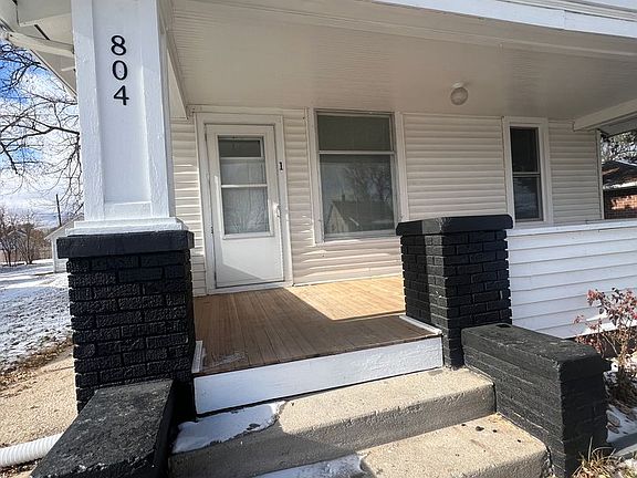 2nd image of 804 S 1st St #1