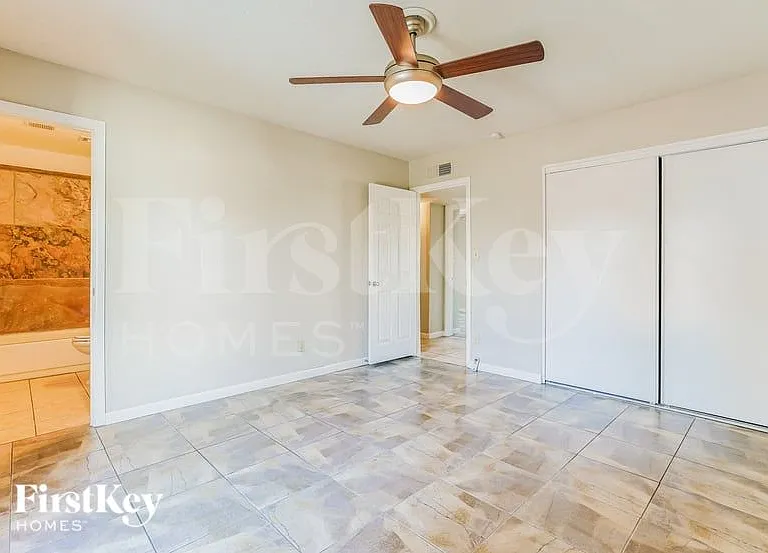 2518 E Don Carlos Ave — Photo 10