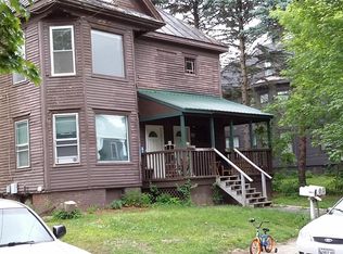 12 West St APT 3, Waterville, ME 04901