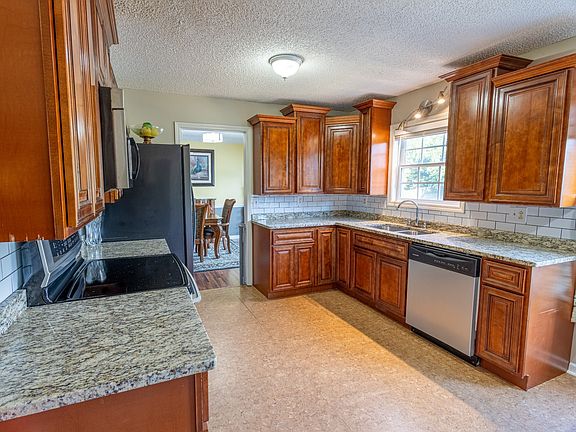 4th image of 2620 Elkmont Dr