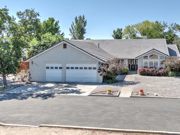 4635 Country River Dr, Fallon, NV 89406