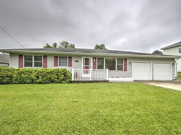 335 E Walnut St, Dalton City, IL 61925