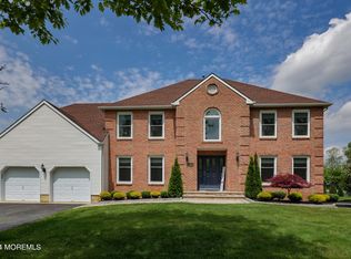 41 Crossing Ln, Freehold, NJ 07728