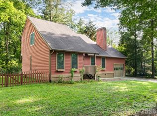 1 Oak Leaf Dr, Fletcher, NC 28732
