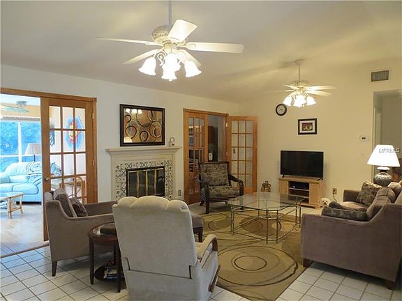 3rd image of 5706 Timber Lake Dr