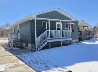 1217 National St, Yankton, SD 57078