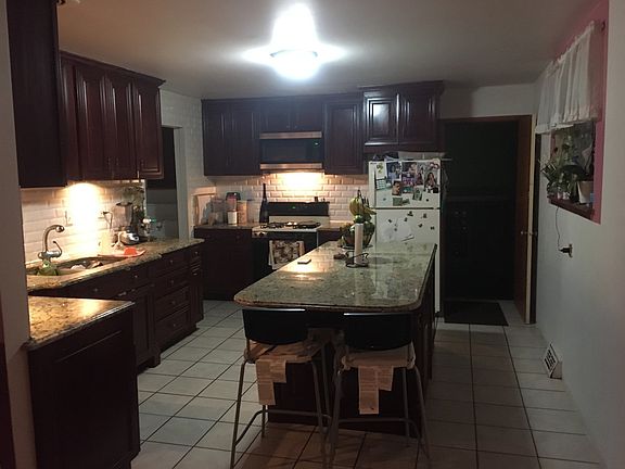 4th image of 241 S 16th Ave