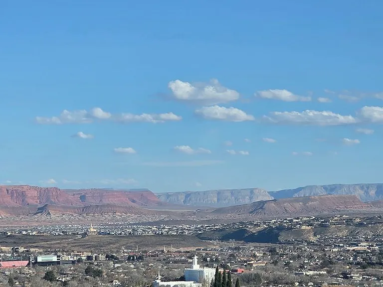3 N 660 W — Photo 25