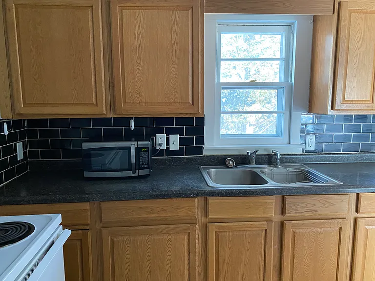1429 Idaho Ave S — Photo 6