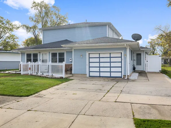 281 Green St, Park Forest, IL 60466