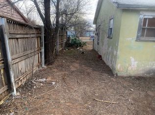 204 Avenue D, Levelland, TX 79336