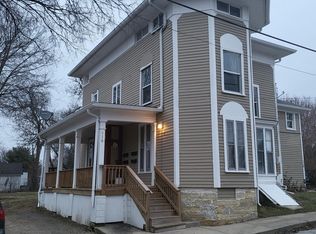 110 Center Ave APT 3N, Aurora, IL 60505