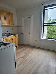 Rented by Tyler Vincent Real Estate Inc