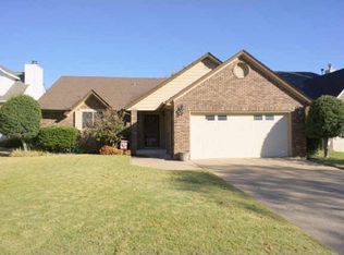 5401 E 92nd St S, Tulsa, OK 74137