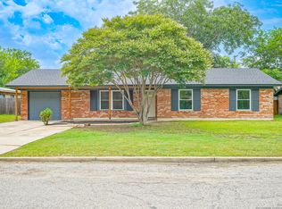 433 W Byrd Blvd, Universal City, TX 78148