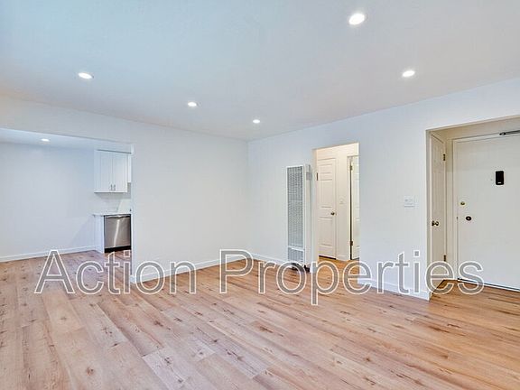 4th image of 2186 Carlmont Dr #7