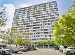 6631 Minoru Blvd #1201, Richmond, BC