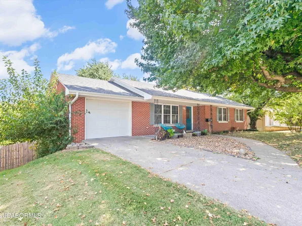 1709 Tanner Bridge Rd, Jefferson City, MO 65101