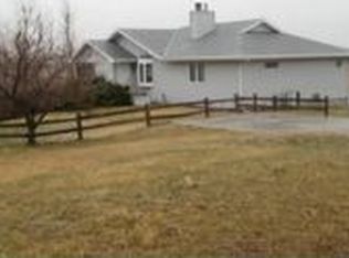 5610 Crown Rd, Kearney, NE 68845