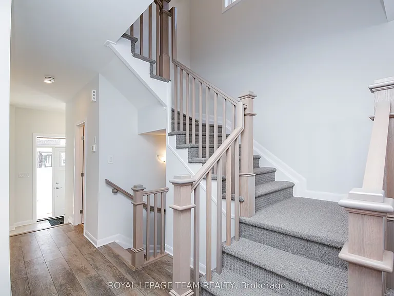 645 Hamsa St — Photo 24