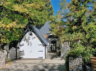 197 Rocky Point Rd, Lake Arrowhead, CA 92352