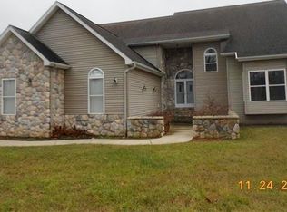 2450 Baseline Rd, Stockbridge, MI 49285