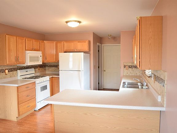 4th image of 10728 Heather Dr
