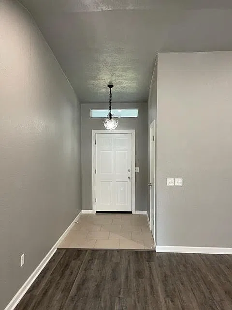 3 bed, 1293 sqft, $1,500 — Photo 2