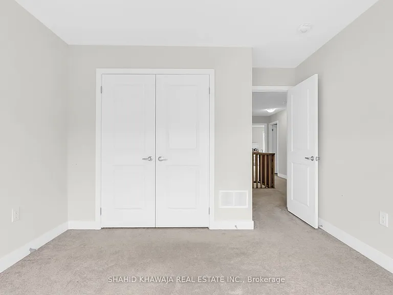 641 Leatherleaf Lndg — Photo 34