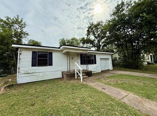 1701 S 29th St, Waco, TX 76711