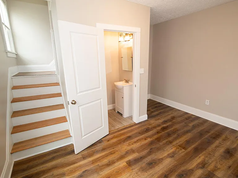 248 E Welch Ave — Photo 4