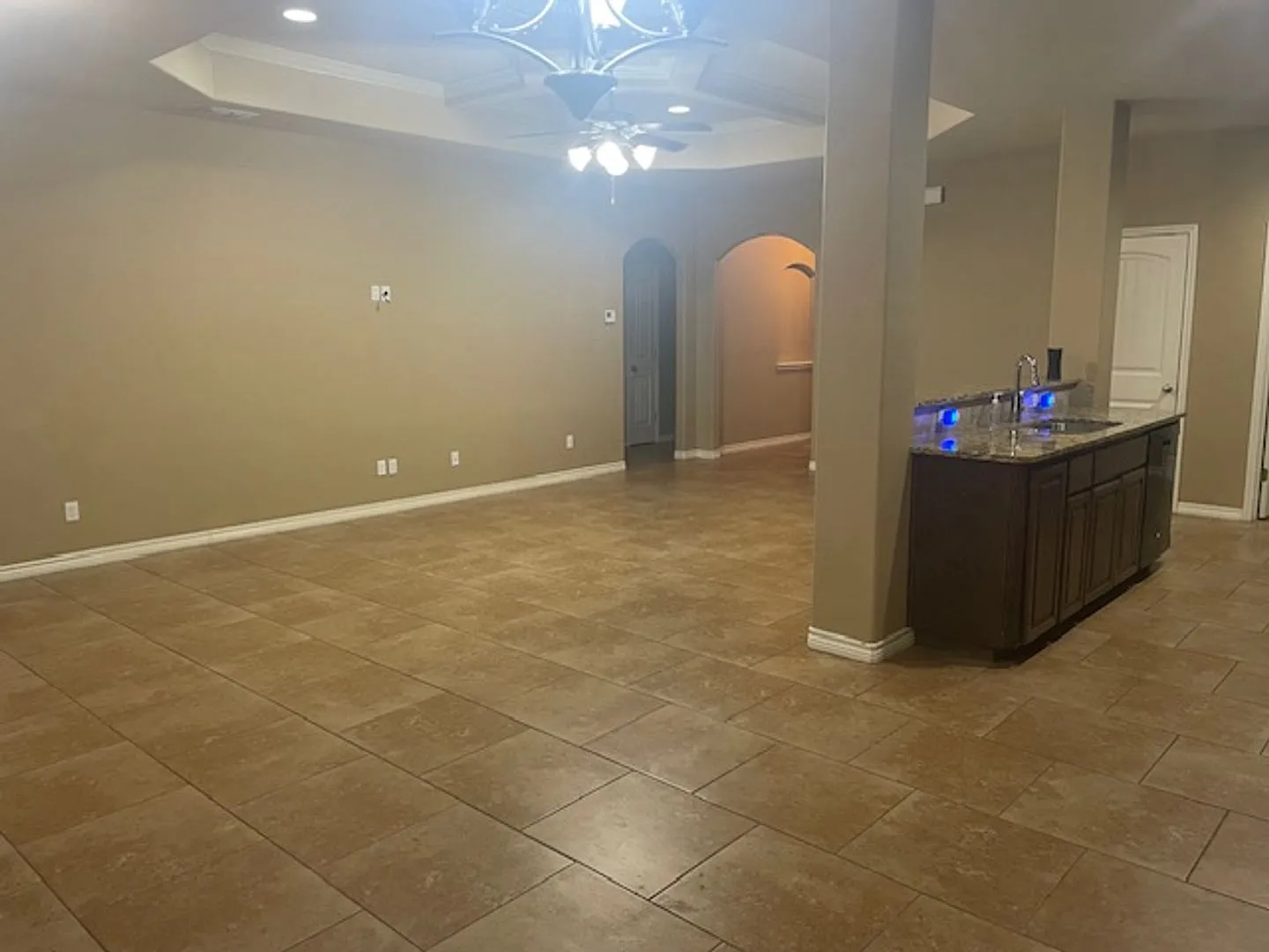 Beautiful Home in the Pinehollow Subdivision-Flour Bluff — Photo 4