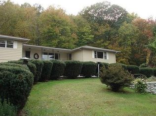 149 Margaret Cir, Naugatuck, CT 06770