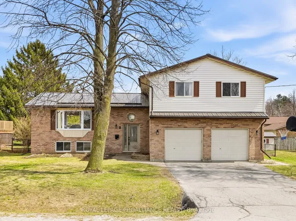 9 Huron Dr, Brighton, ON K0K 1H0