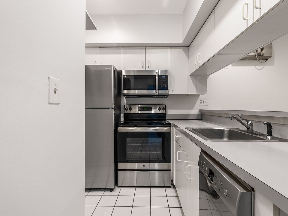 1st image of 21 Cleveland Pl APT 1