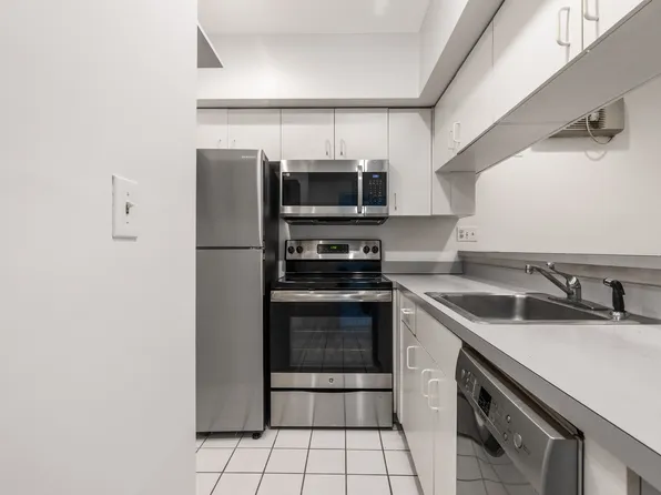 21 Cleveland Pl APT 1, Boston, MA 02113