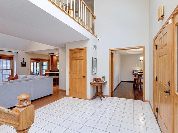 5th image of 6030 Shadowbrook Dr