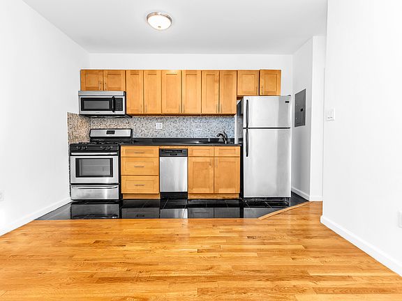 3rd image of 101 Delancey St #2B