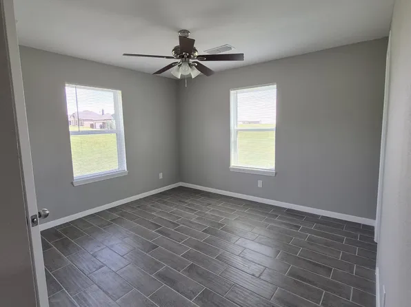 14320 Cashs Mill Rd, Sanger, TX 76266