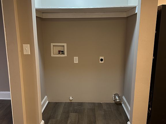 4th image of 4230 Skyline Dr APT A
