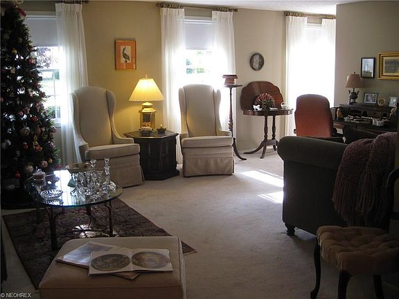 3rd image of 757 Diandrea Dr