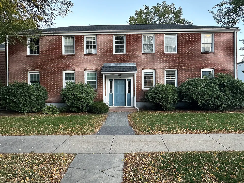 483 Cold Spring Ave #1-B