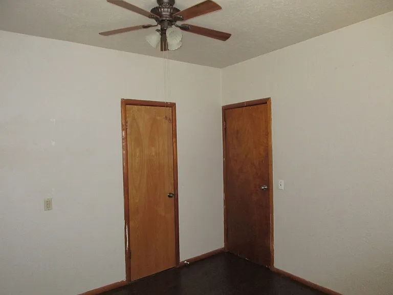 1006 N Bradley St — Photo 12