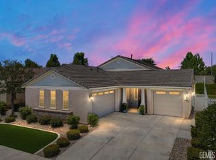 13710 Pixton Ave, Bakersfield, CA 93311