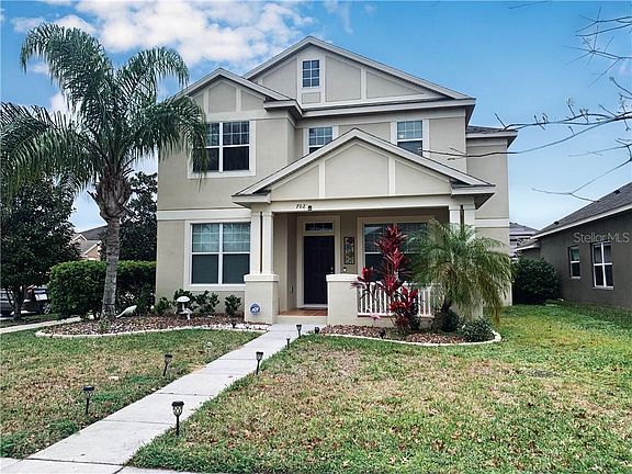 4th image of 702 Lake Tarpon Way