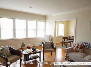 2011 E Park Pl APT 1, Milwaukee, WI 53211
