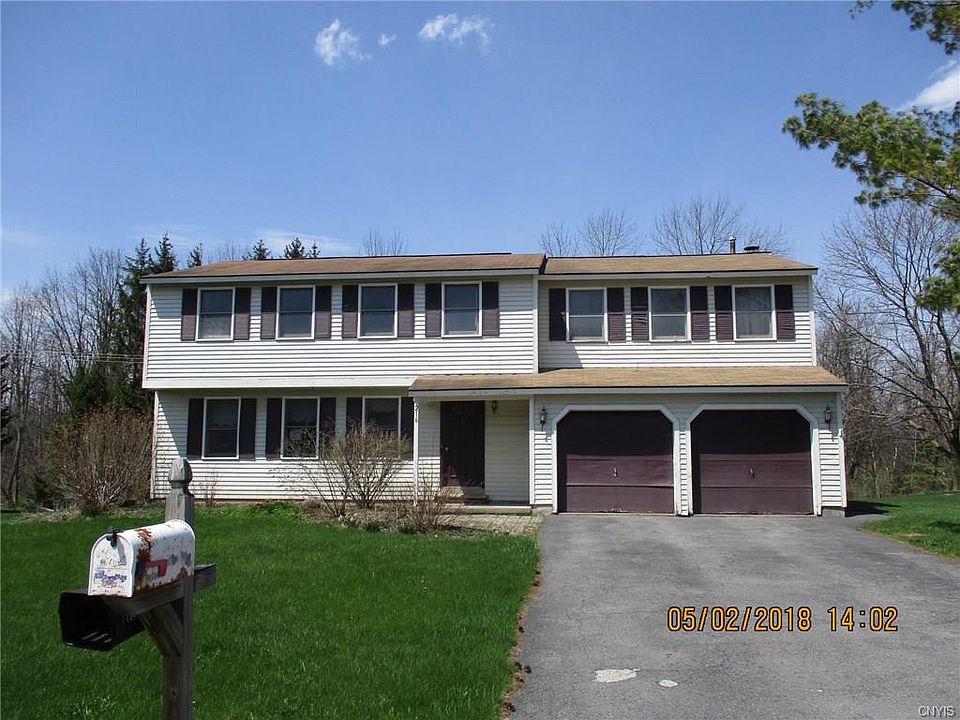 1st image of 216 Woodmont Dr